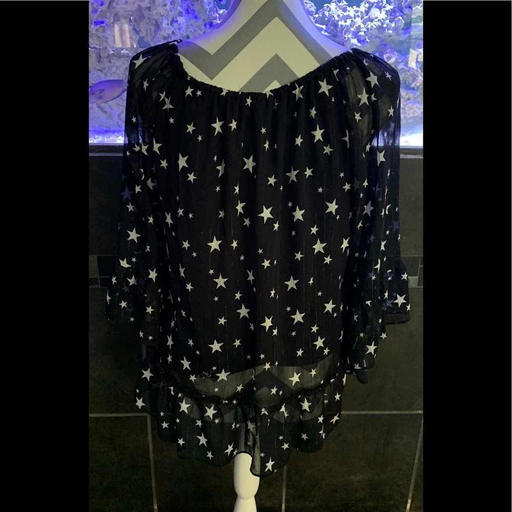 Beautiful Massini Star Top! Size Medium ⭐️⭐️⭐️ - Picture 2 of 4